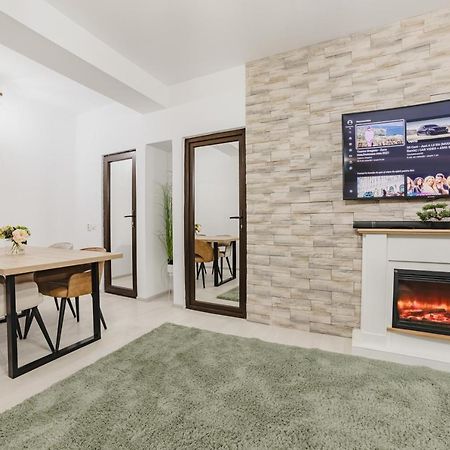 Prestige Luxury Apartment Предеал Екстериор снимка