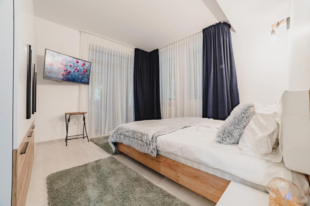 Prestige Luxury Apartment Предеал Екстериор снимка