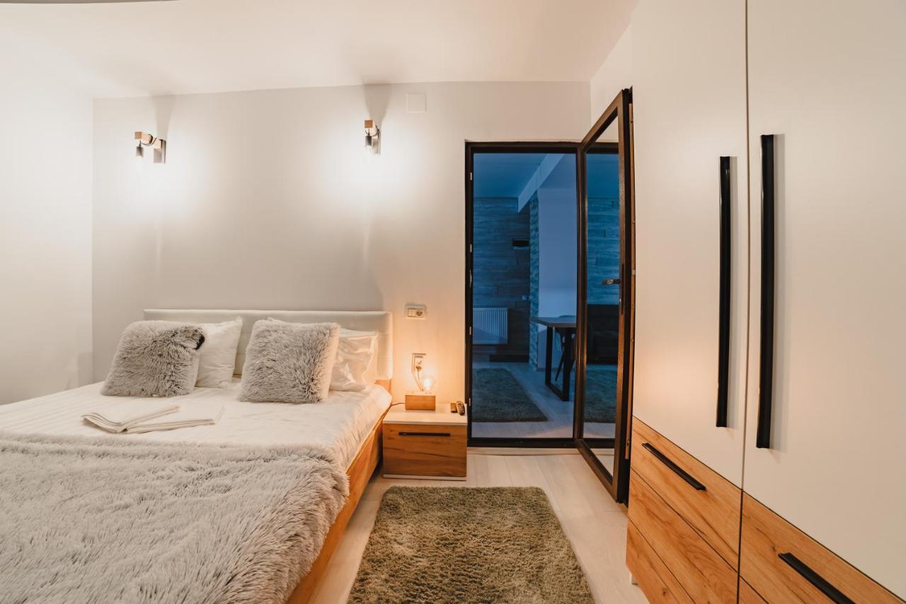 Prestige Luxury Apartment Предеал Екстериор снимка