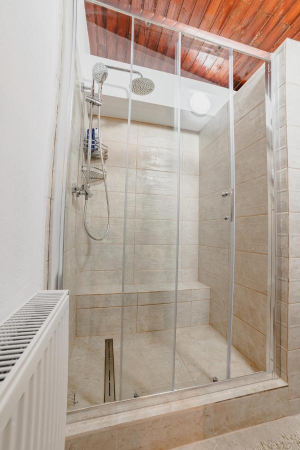 Prestige Luxury Apartment Предеал Екстериор снимка